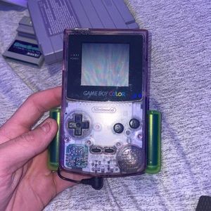 Nintendo game boy color it does work it just needs batteries